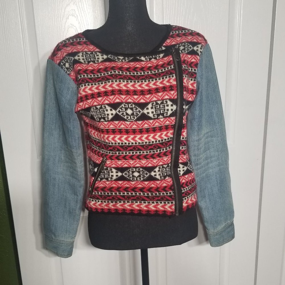 Vintage Print & Jean Sweater! 👌